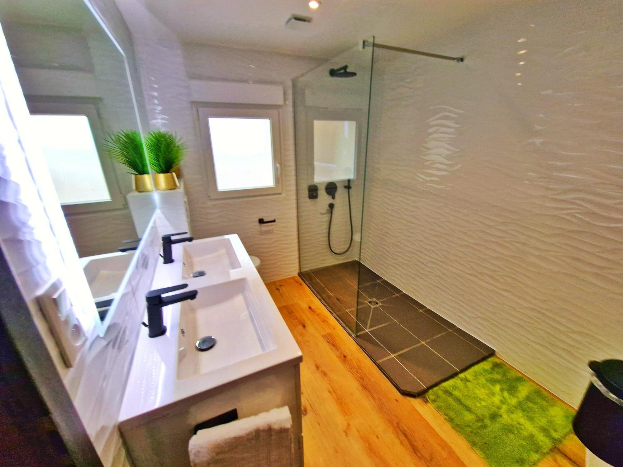 Muntzenheim Relax Spa-4 Pers-Jacuzzi-Parking-Jardin-Clim-Colmar מראה חיצוני תמונה