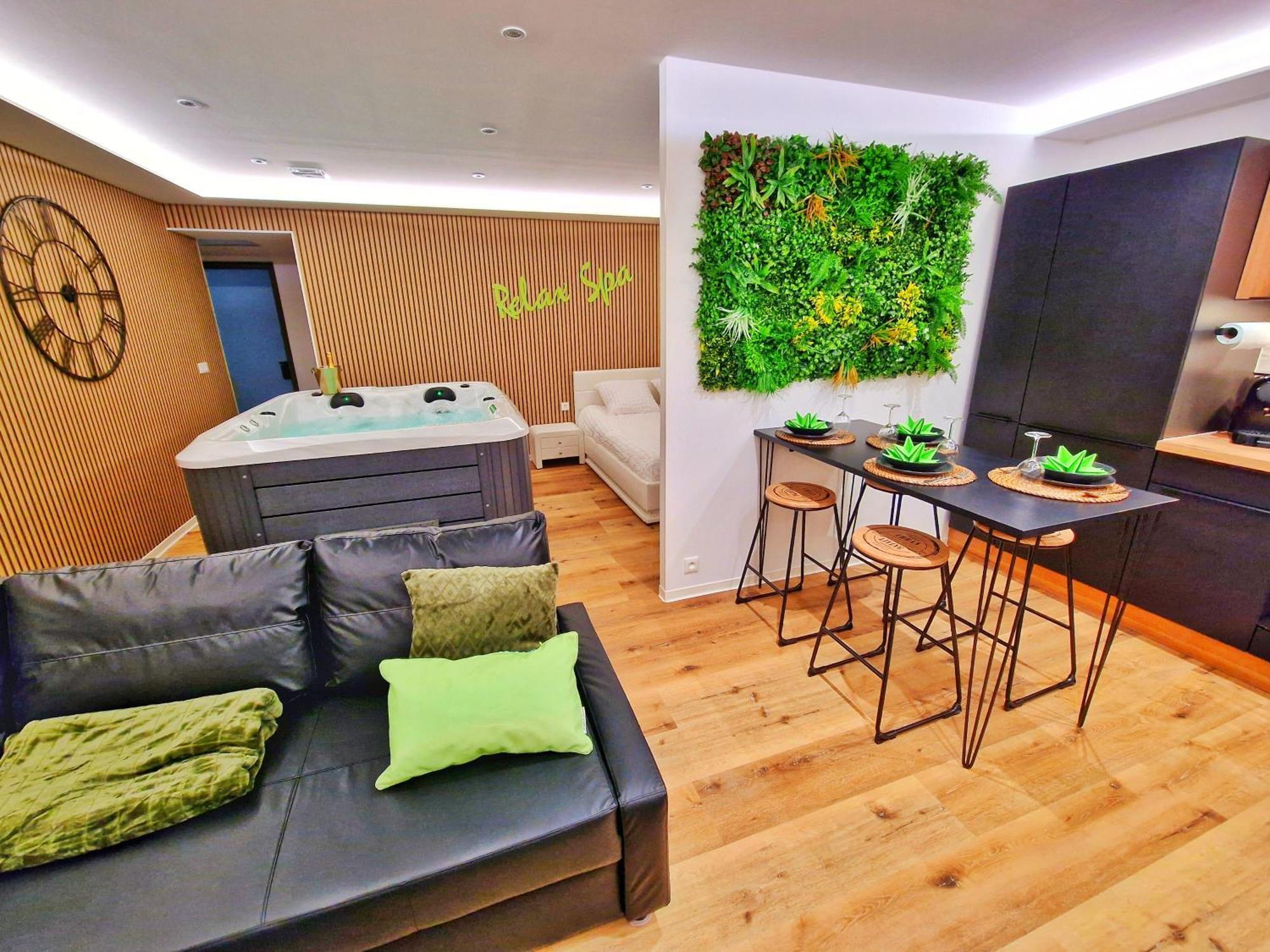 Muntzenheim Relax Spa-4 Pers-Jacuzzi-Parking-Jardin-Clim-Colmar מראה חיצוני תמונה